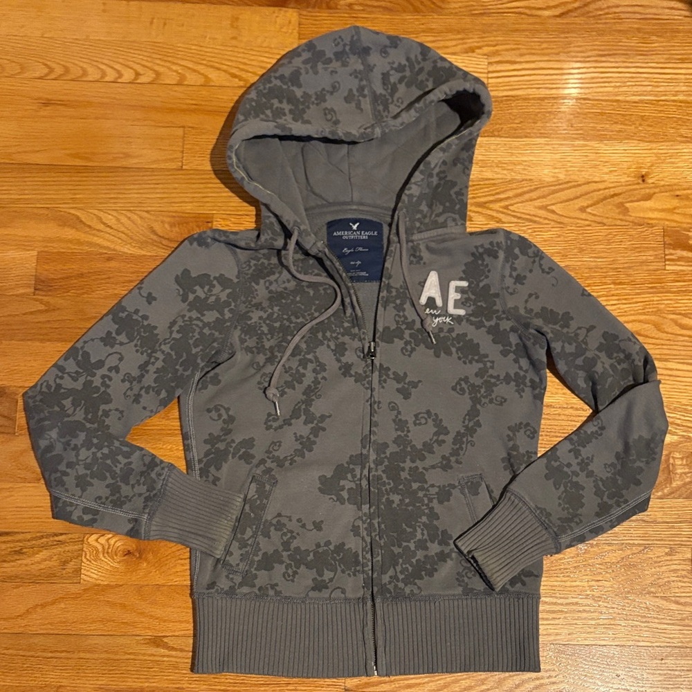 American Eagle Rare Charcoal Patterned Zip-Up Hoodie